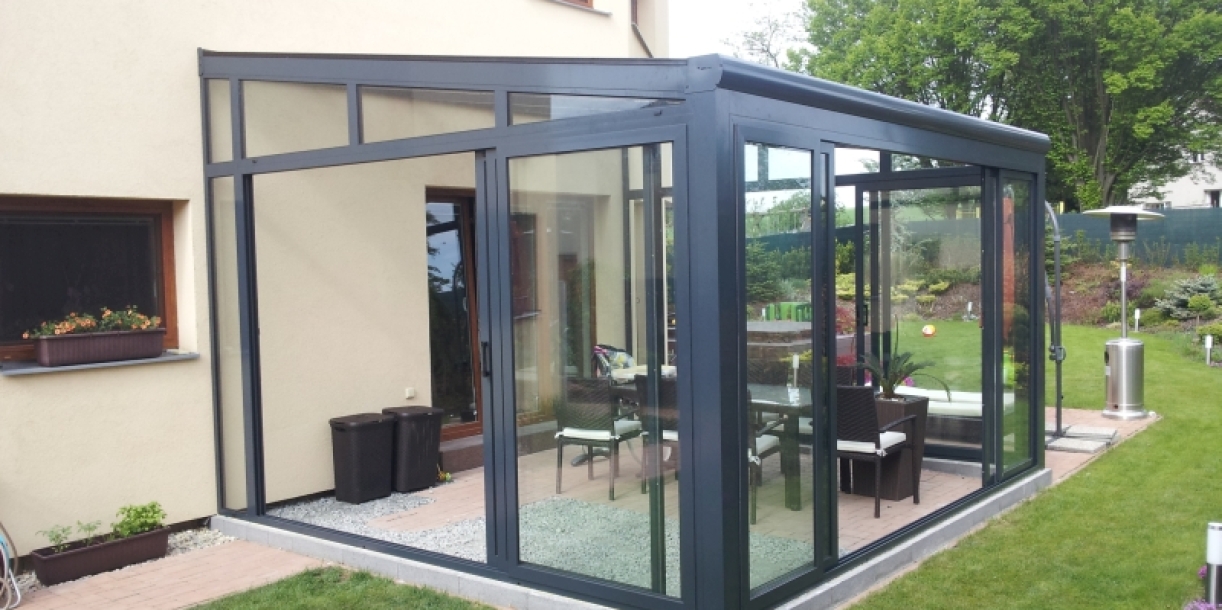 Přivítejte jaro s novým hliníkovým přístřeškem