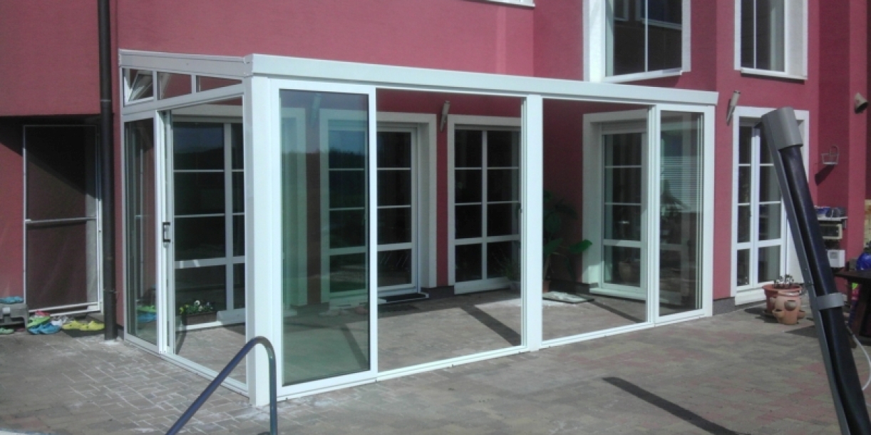 Zimní zahrada z hliníkové pergoly