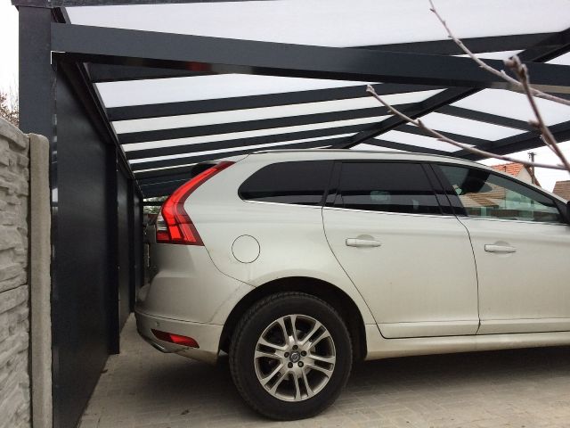 Jak vybrat garážové stání ve městě i na venkově